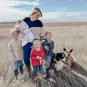 Meet your Posher, Mari